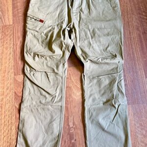 Brunt Torra tan men’s Utility Pants.   34 x 30.   New